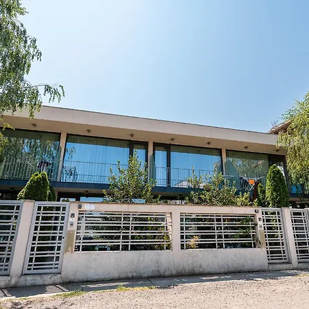 Aifen - Apartamente Complet Utilate, Cu Gradina Proprie, Pentru Familii, La 2 Pasi De Plaja Eforie Nord Exterior photo