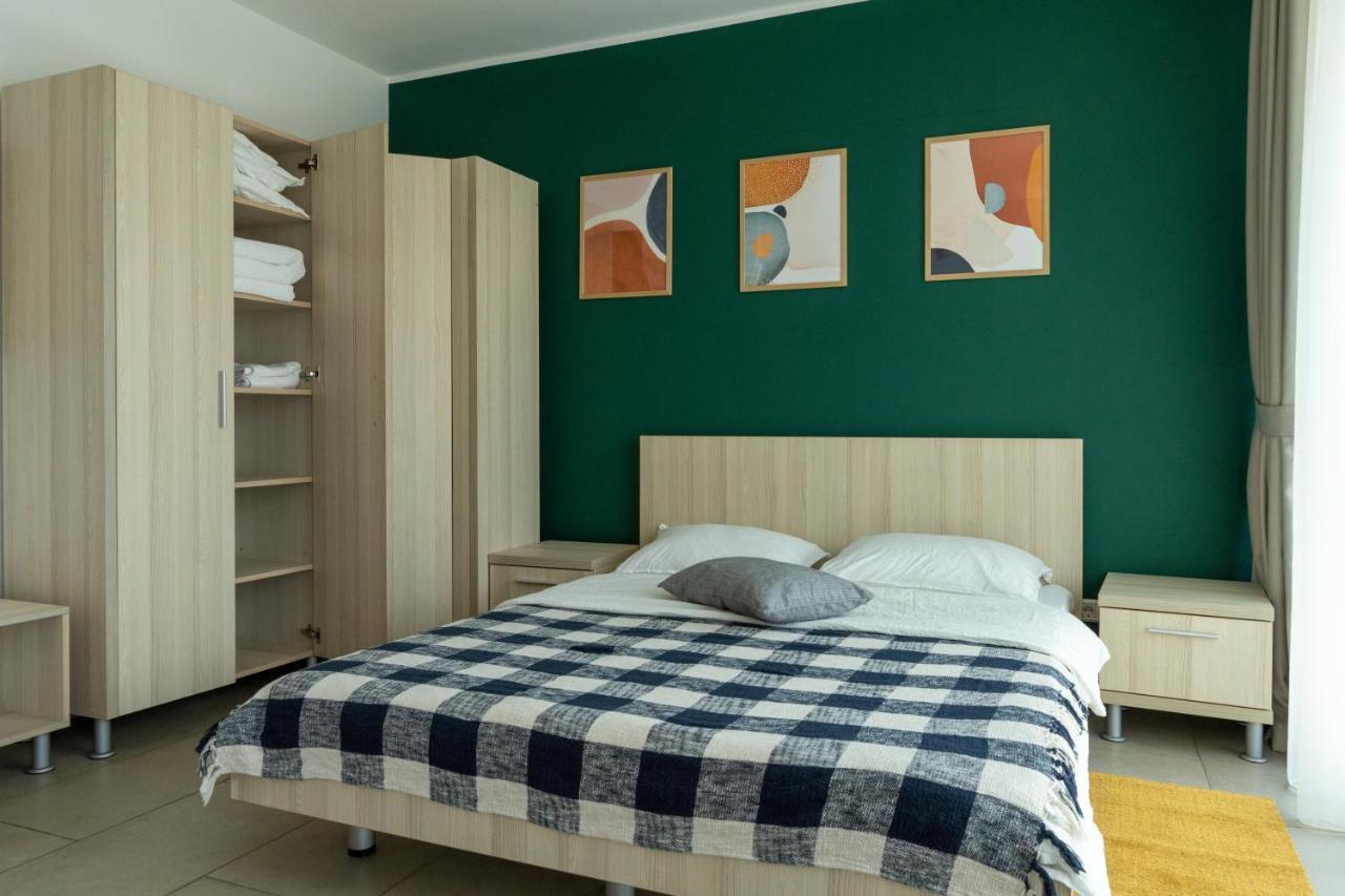 Appartement Aifen - Complet Utilate, Cu Gradina Proprie, Pentru Familii, La 2 Pasi De Plaja Eforie Nord