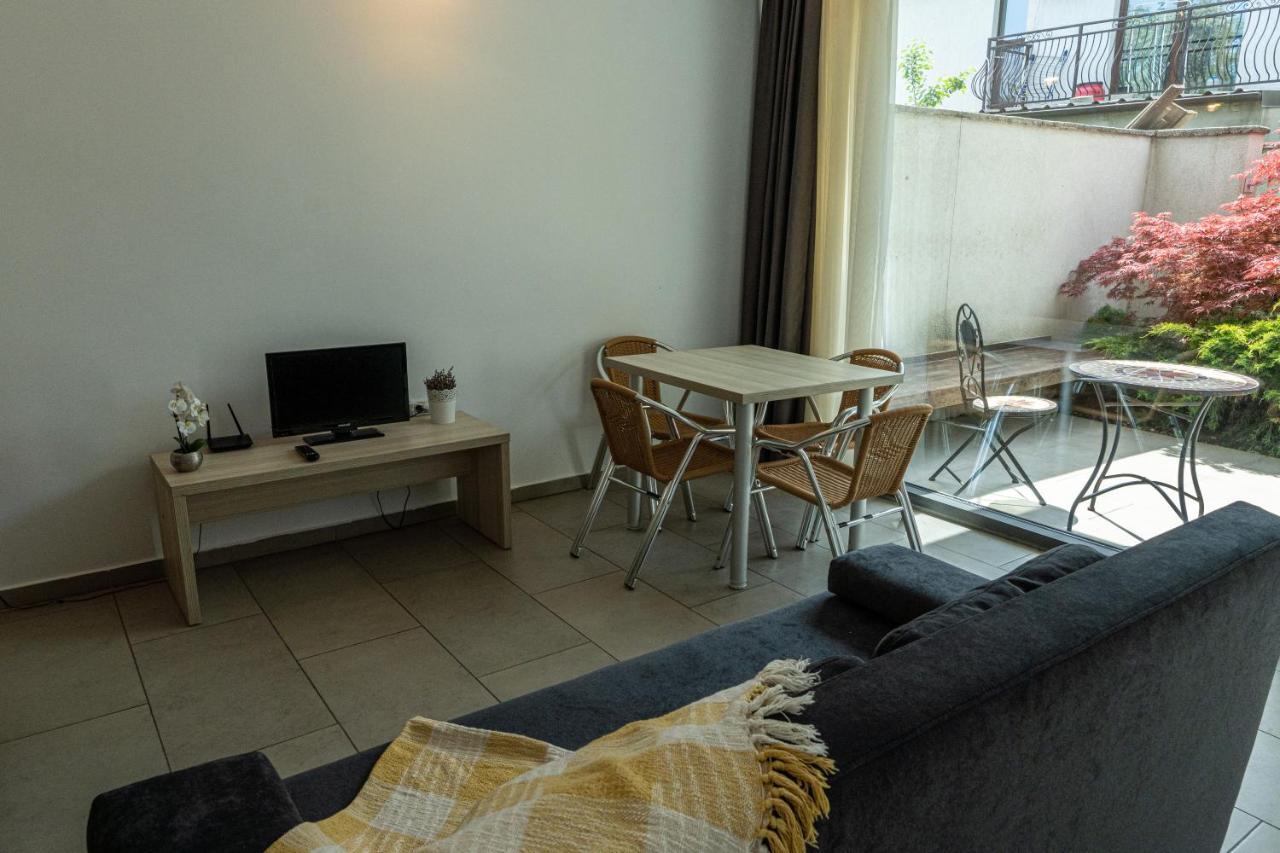 Aifen - Complet Utilate, Cu Gradina Proprie, Pentru Familii, La 2 Pasi De Plaja Appartement Eforie Nord